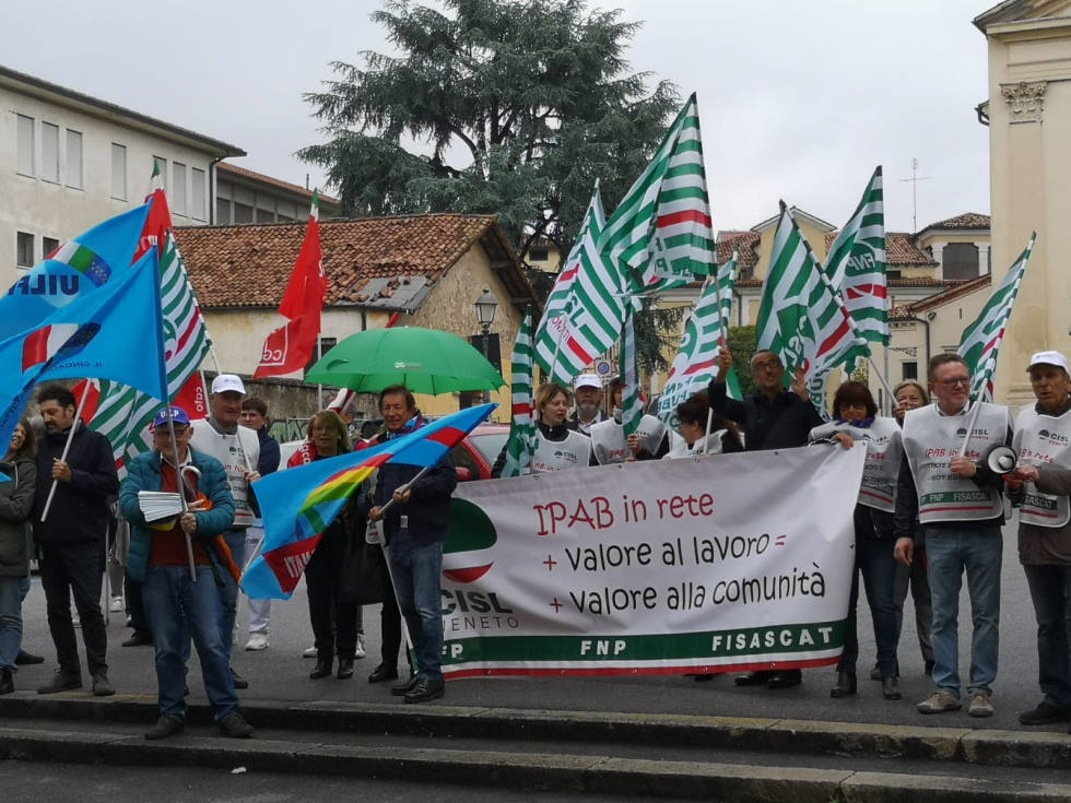 Riforma Ipab, presidio in Consiglio regionale il 28 maggio